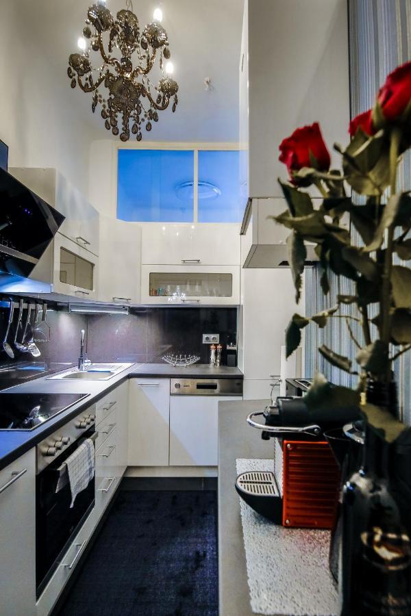 Sophies Place Augarten - Imperial Lifestyle Parking Apartment Wien